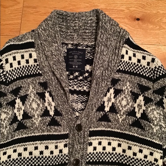 AMERICAN EAGLE WHITE, GREY AND WHITE SWEATER - Picture 2 of 2